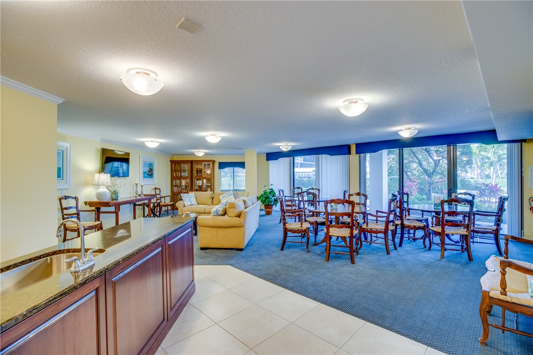 1821 Mooringline Drive 3H