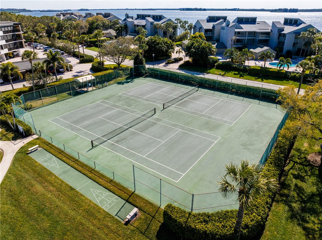 1821 Mooringline Drive 3H