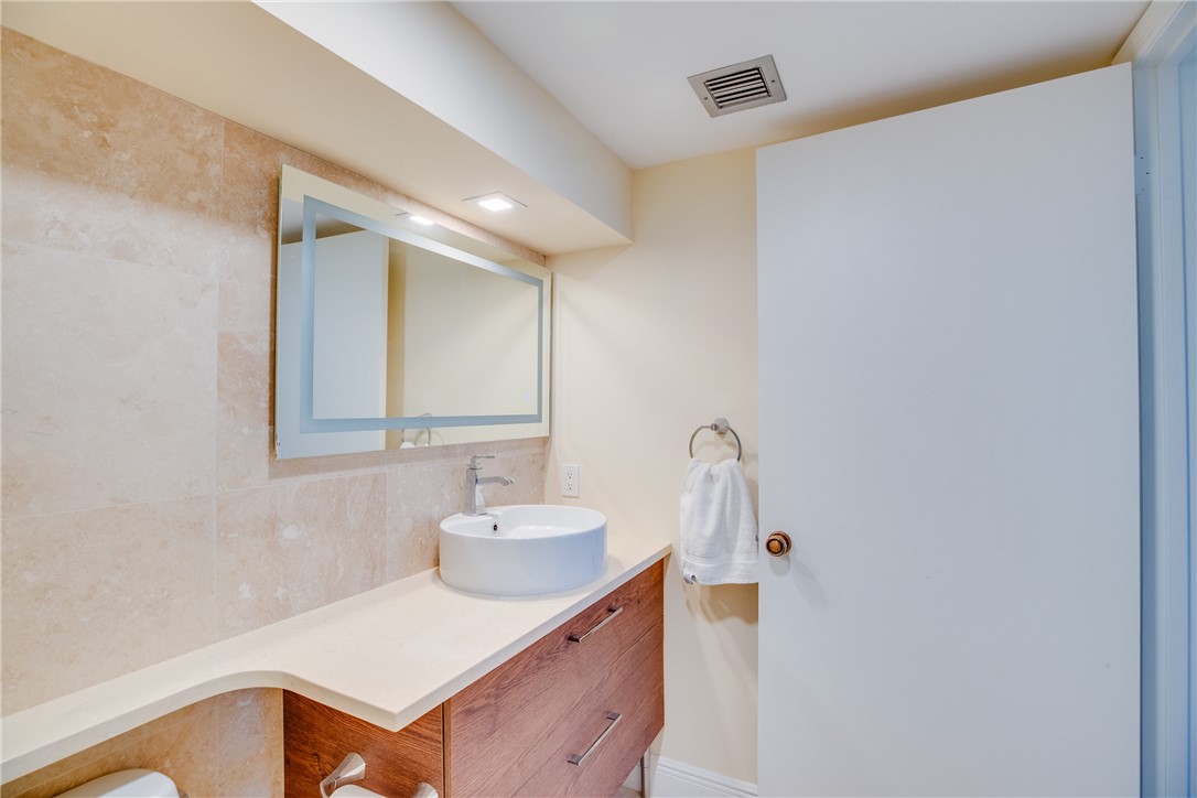 1821 Mooringline Drive 3H