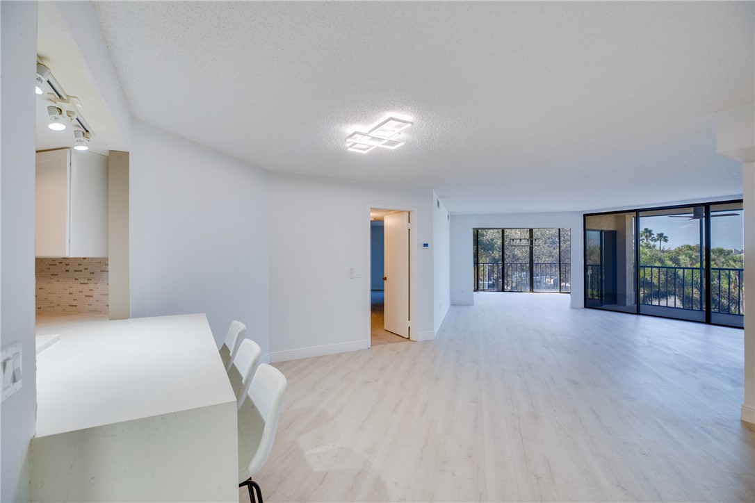 1821 Mooringline Drive 3H