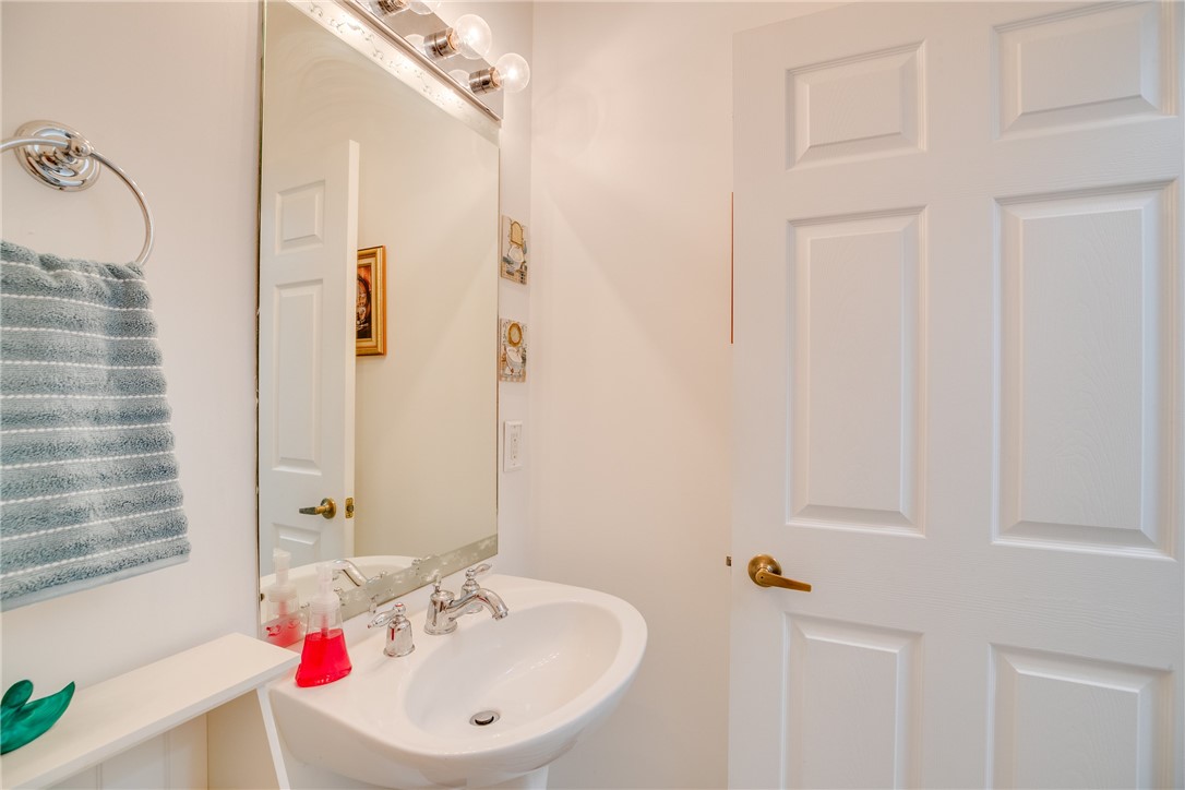 2587 Stockbridge Square SW