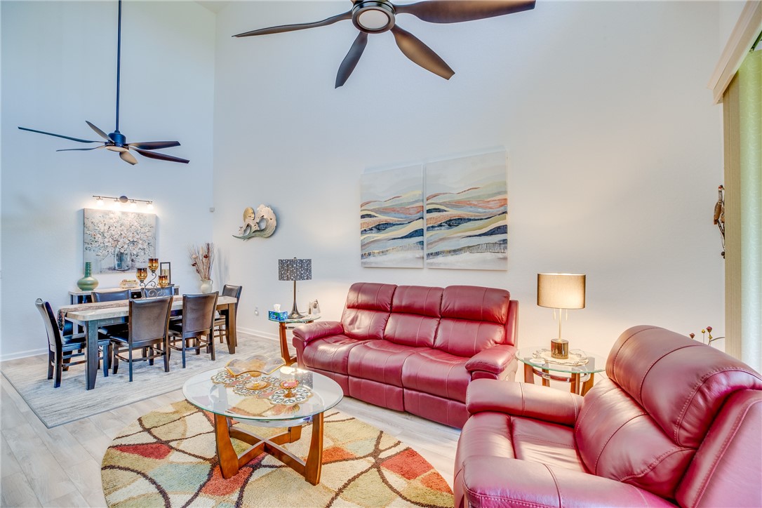 2587 Stockbridge Square SW