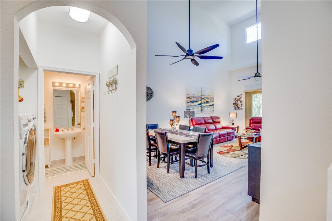 2587 Stockbridge Square SW