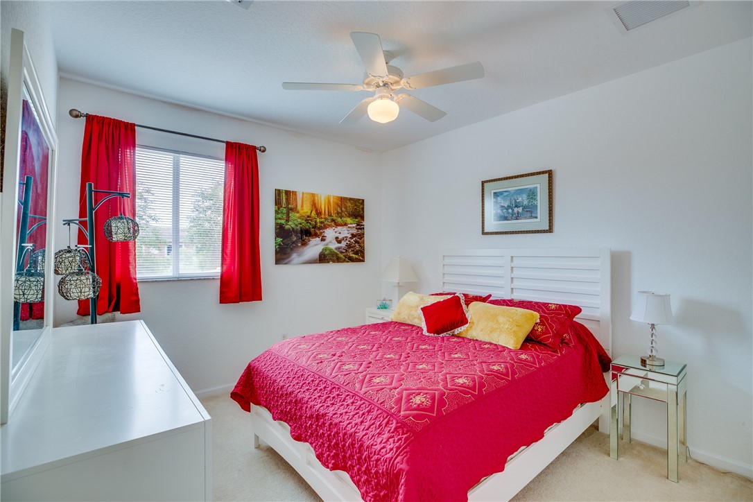 2587 Stockbridge Square SW