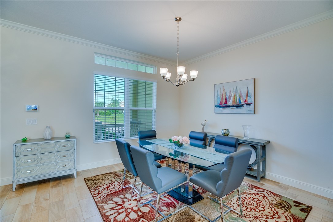 2537 Saint Lucia Circle