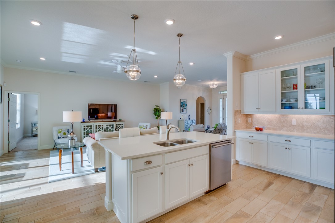 2537 Saint Lucia Circle