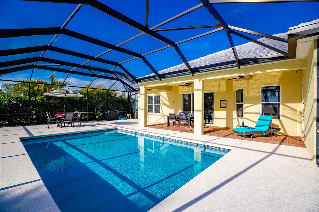 2537 Saint Lucia Circle