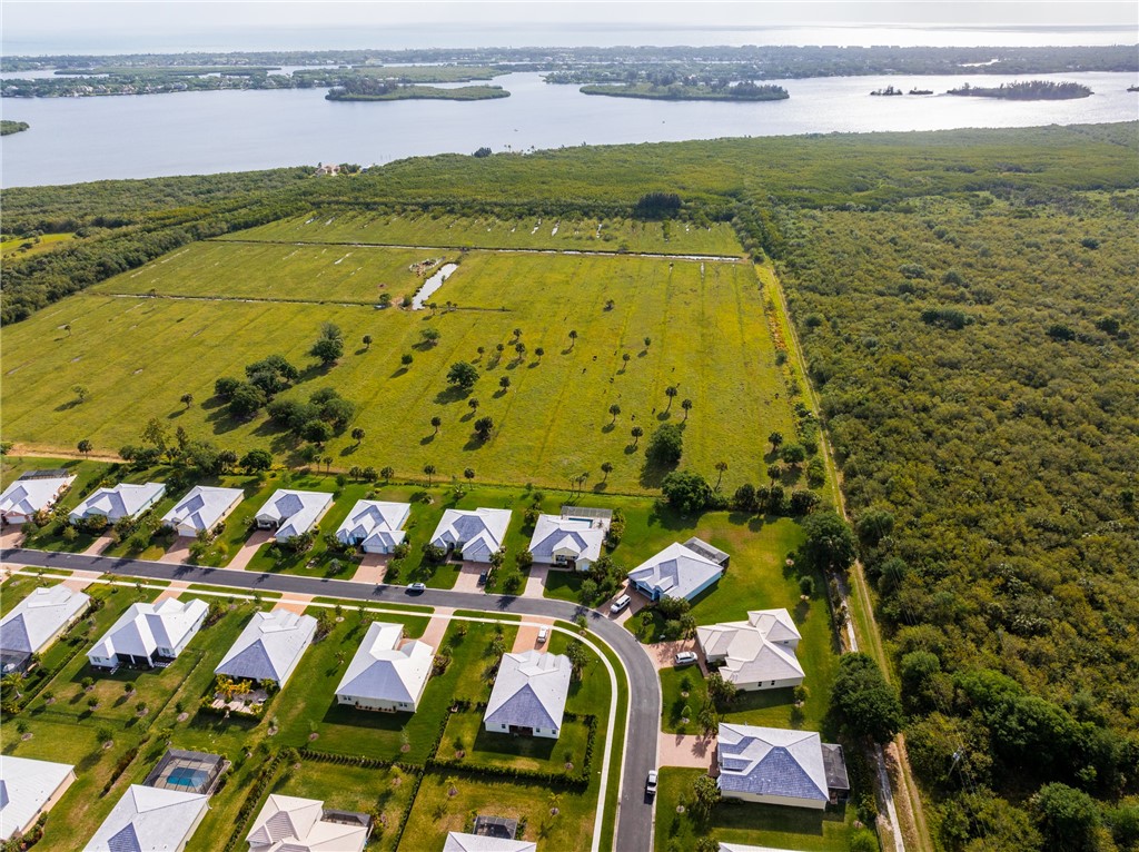 2537 Saint Lucia Circle