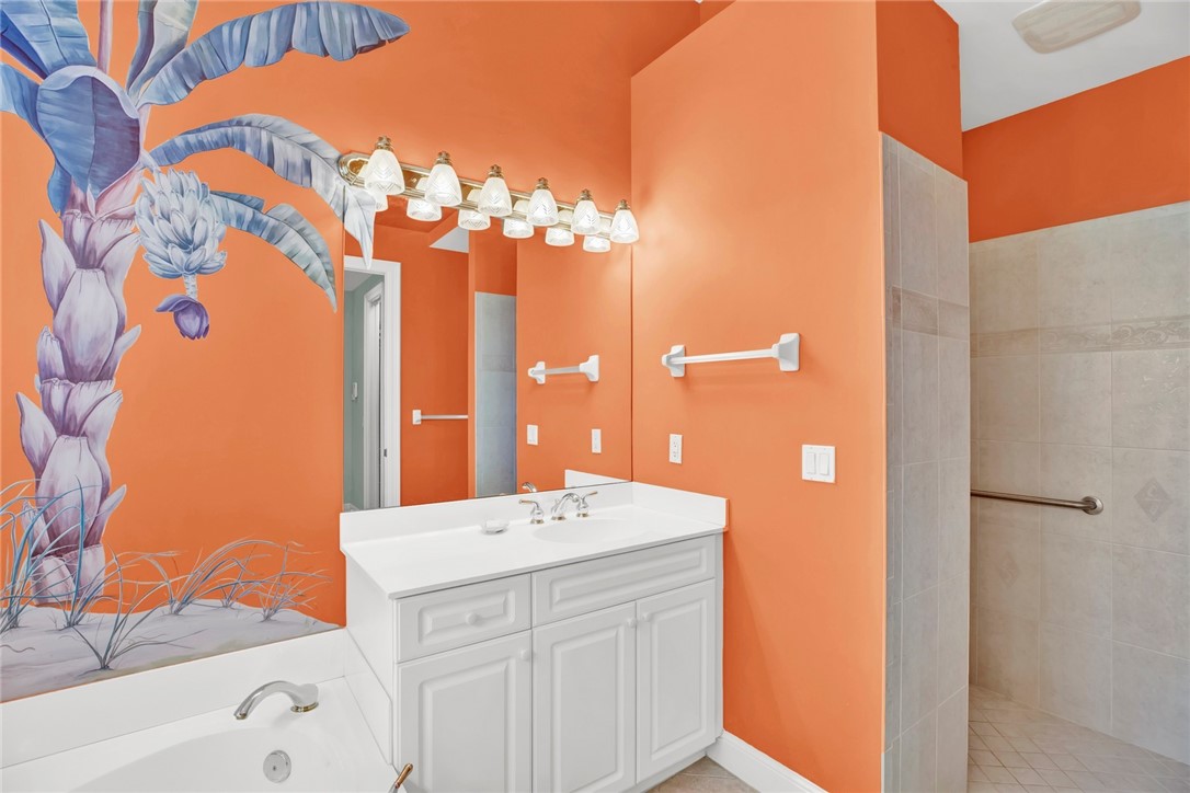 1369 W Island Club Square