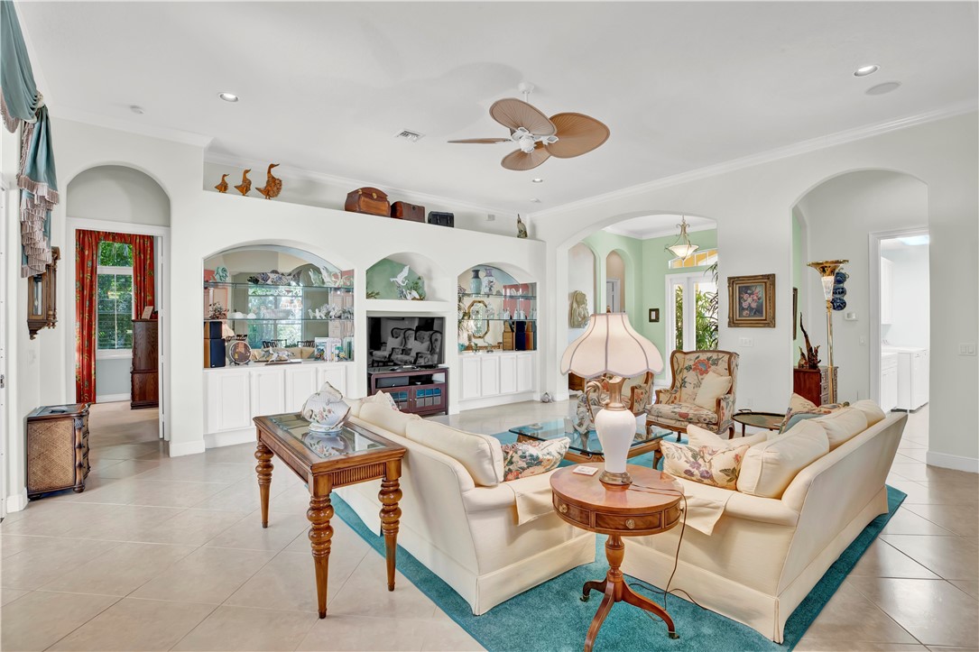 1369 W Island Club Square