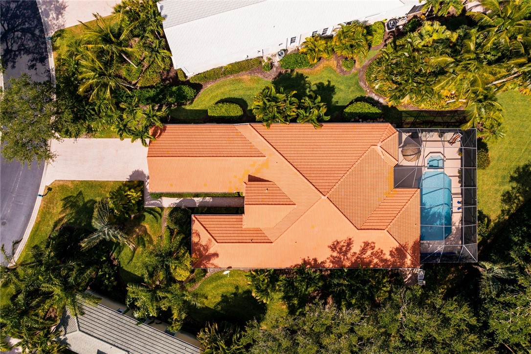 1369 W Island Club Square