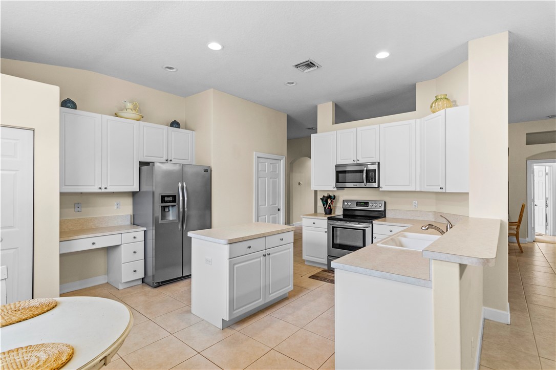 4109 Abington Woods Circle