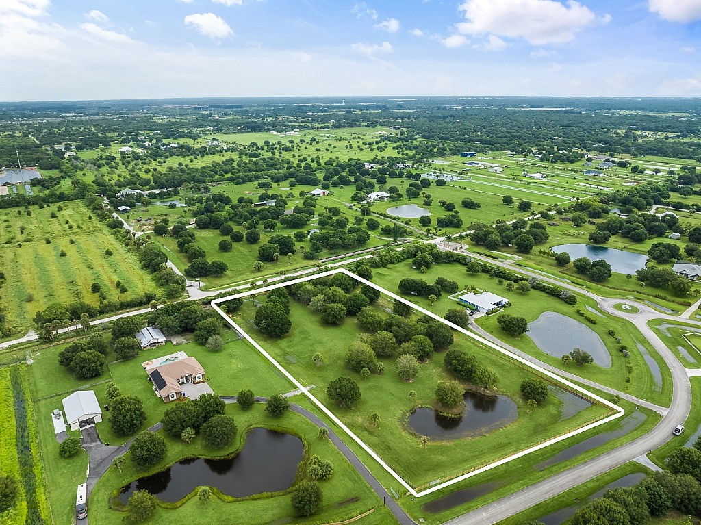 7150 Kamelya Street SW