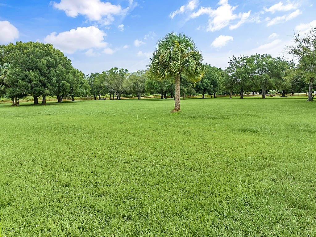 7150 Kamelya Street SW