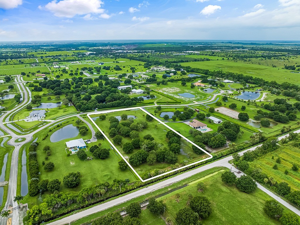 7150 Kamelya Street SW