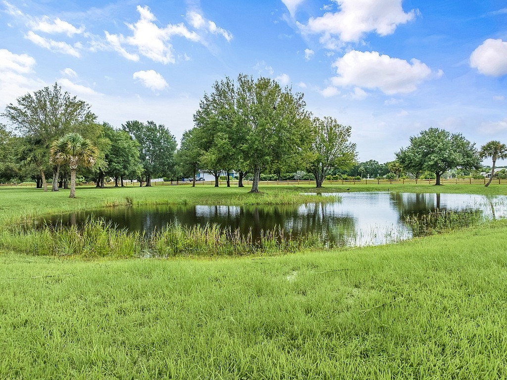 7150 Kamelya Street SW