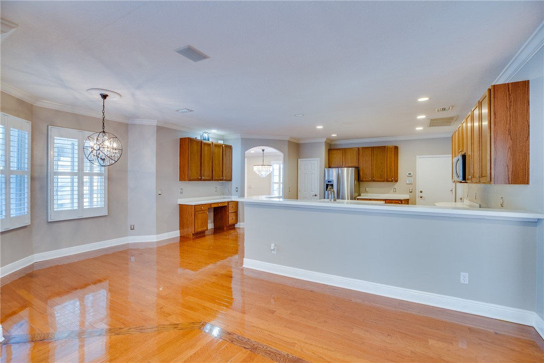 1355 Scarlet Oak Circle