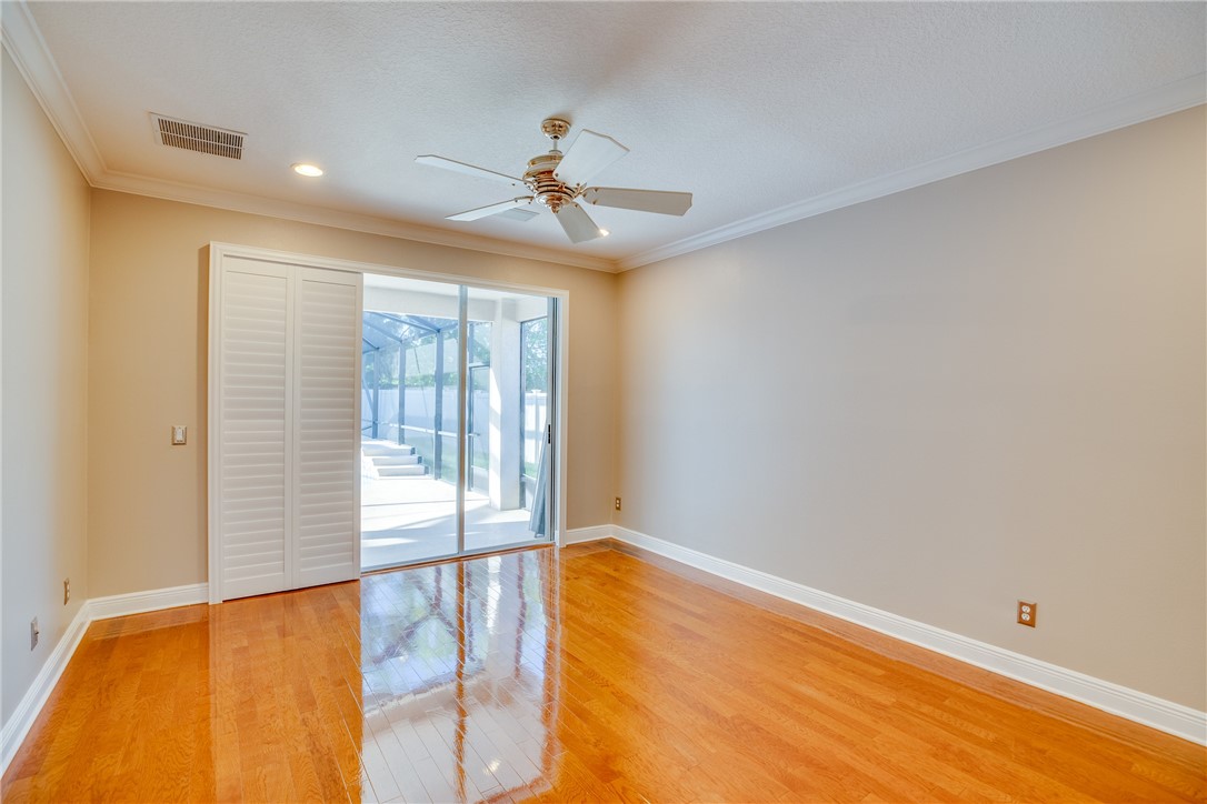 1355 Scarlet Oak Circle