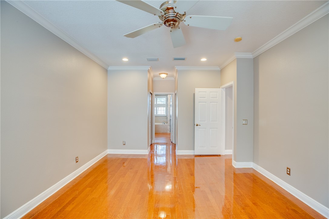 1355 Scarlet Oak Circle