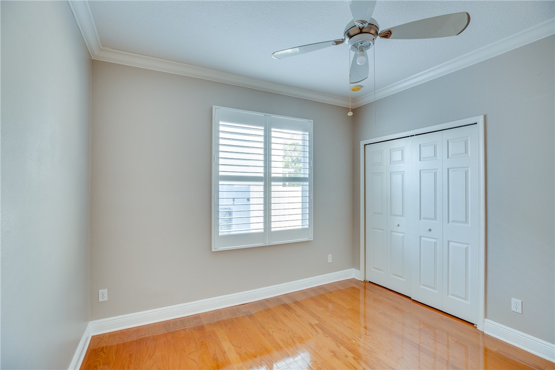 1355 Scarlet Oak Circle