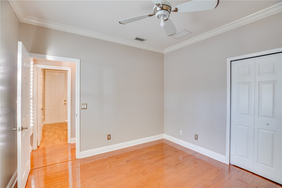 1355 Scarlet Oak Circle