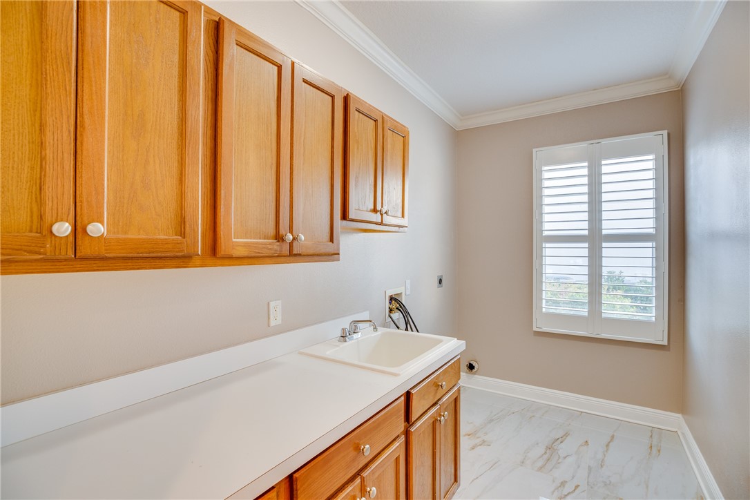 1355 Scarlet Oak Circle