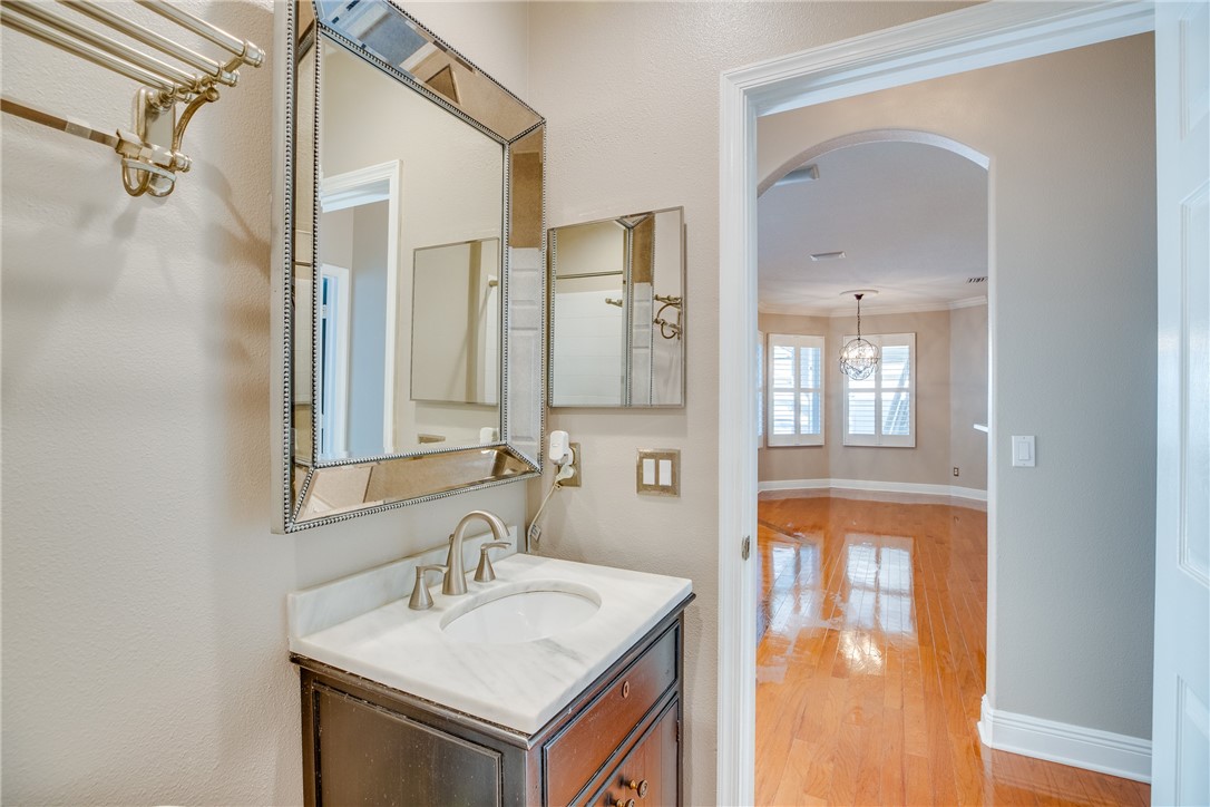 1355 Scarlet Oak Circle