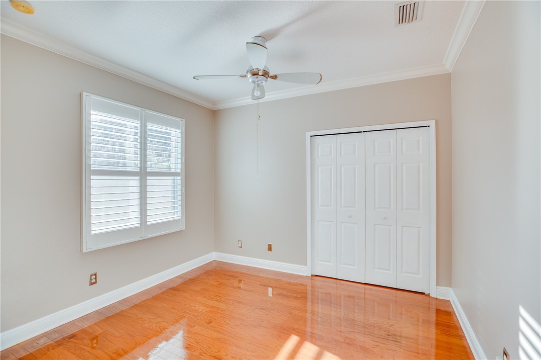 1355 Scarlet Oak Circle