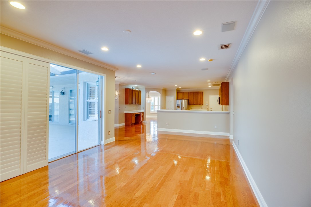 1355 Scarlet Oak Circle