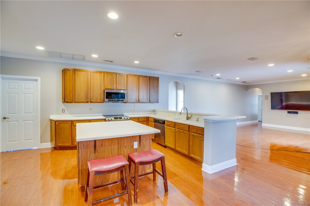 1355 Scarlet Oak Circle