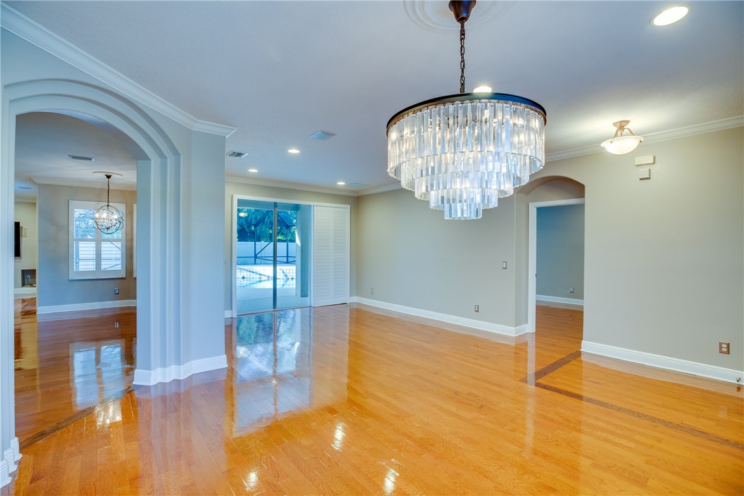 1355 Scarlet Oak Circle