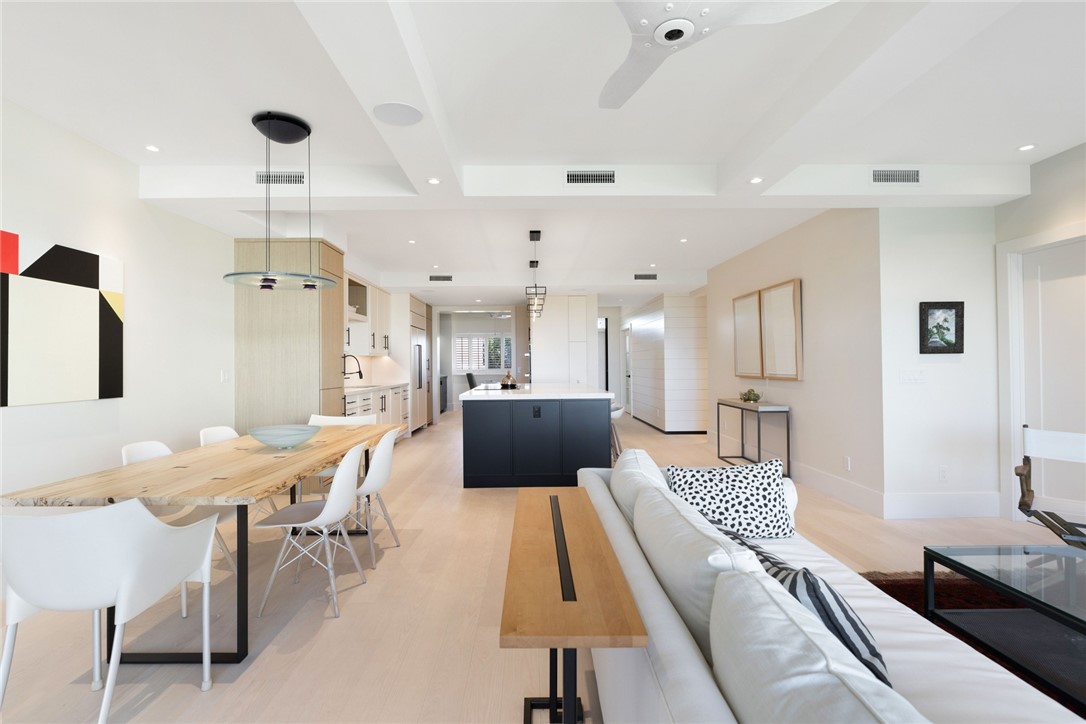 5536 N Highway A1a None 209