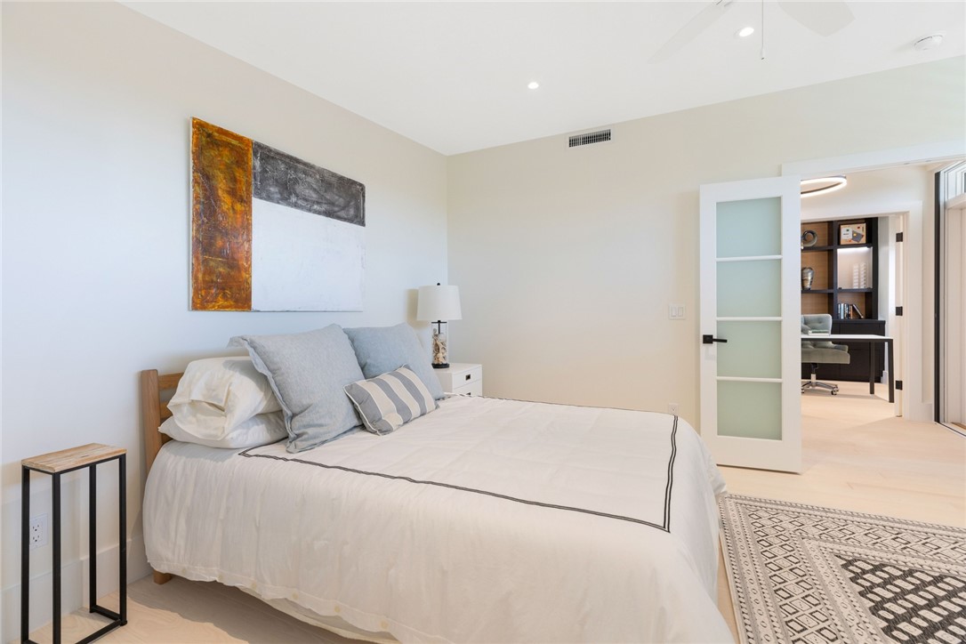 5536 N Highway A1a None 209