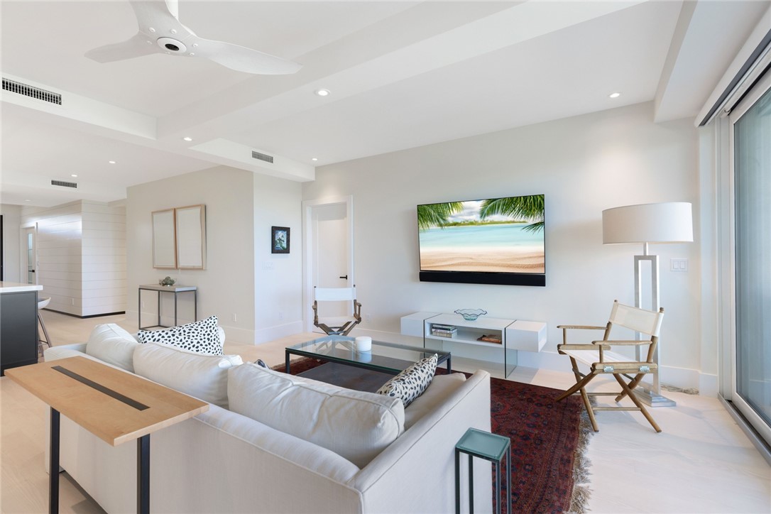 5536 N Highway A1a None 209