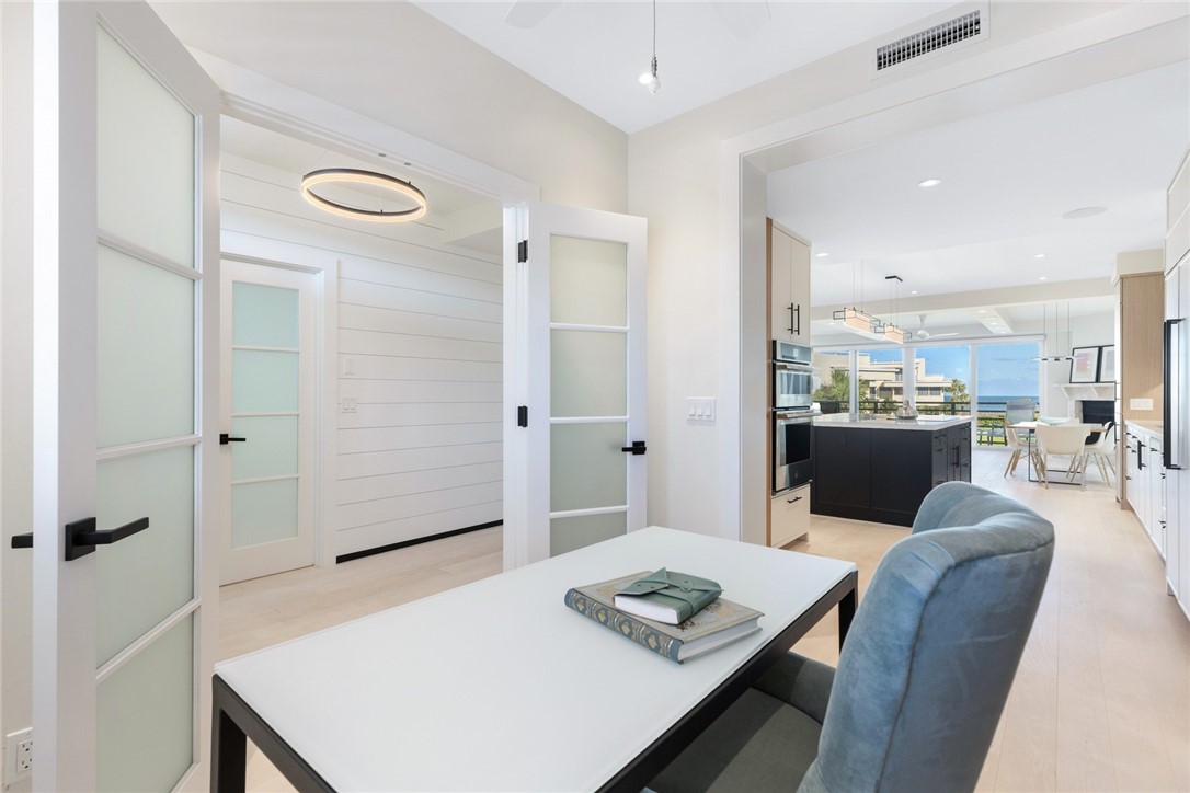 5536 N Highway A1a None 209