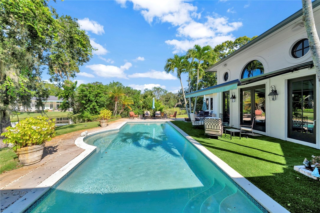 501 Shores Drive