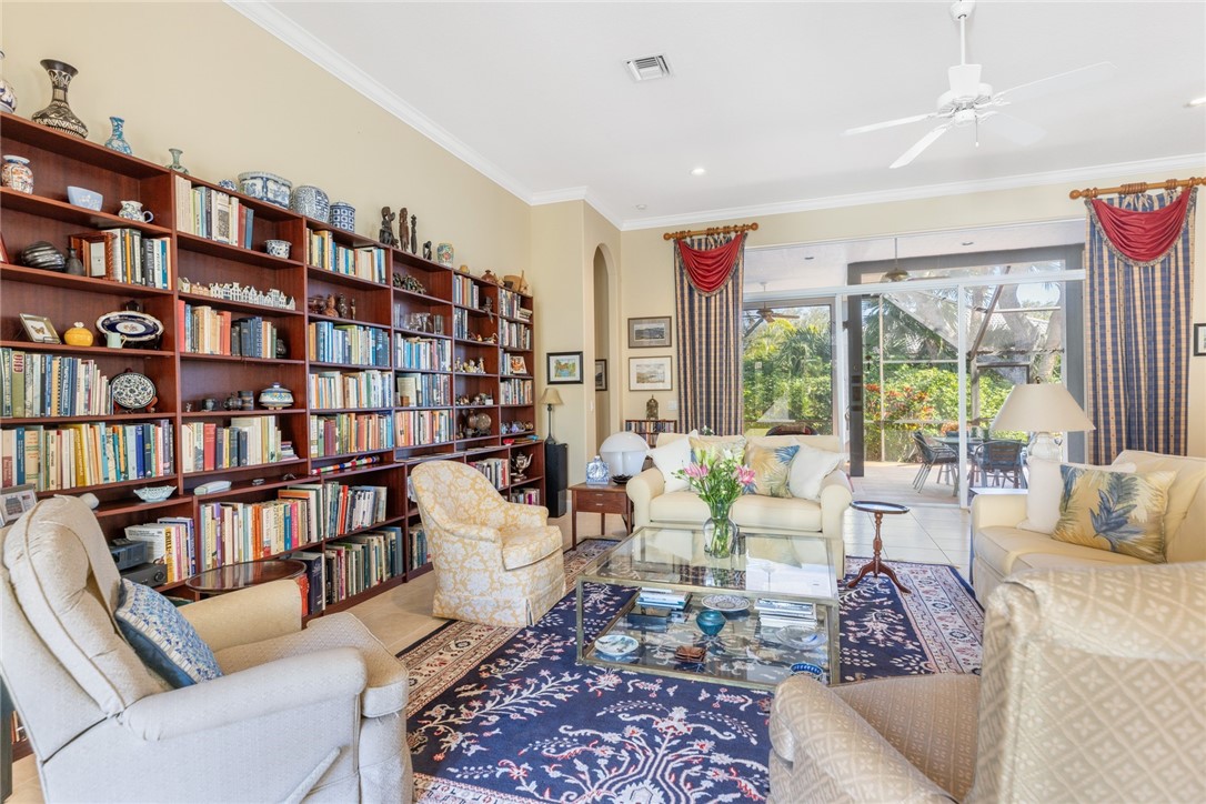 1389 W Island Club Square