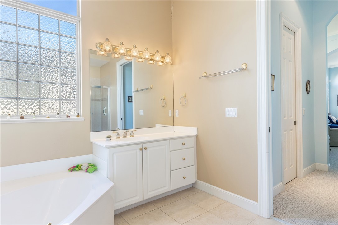 1389 W Island Club Square