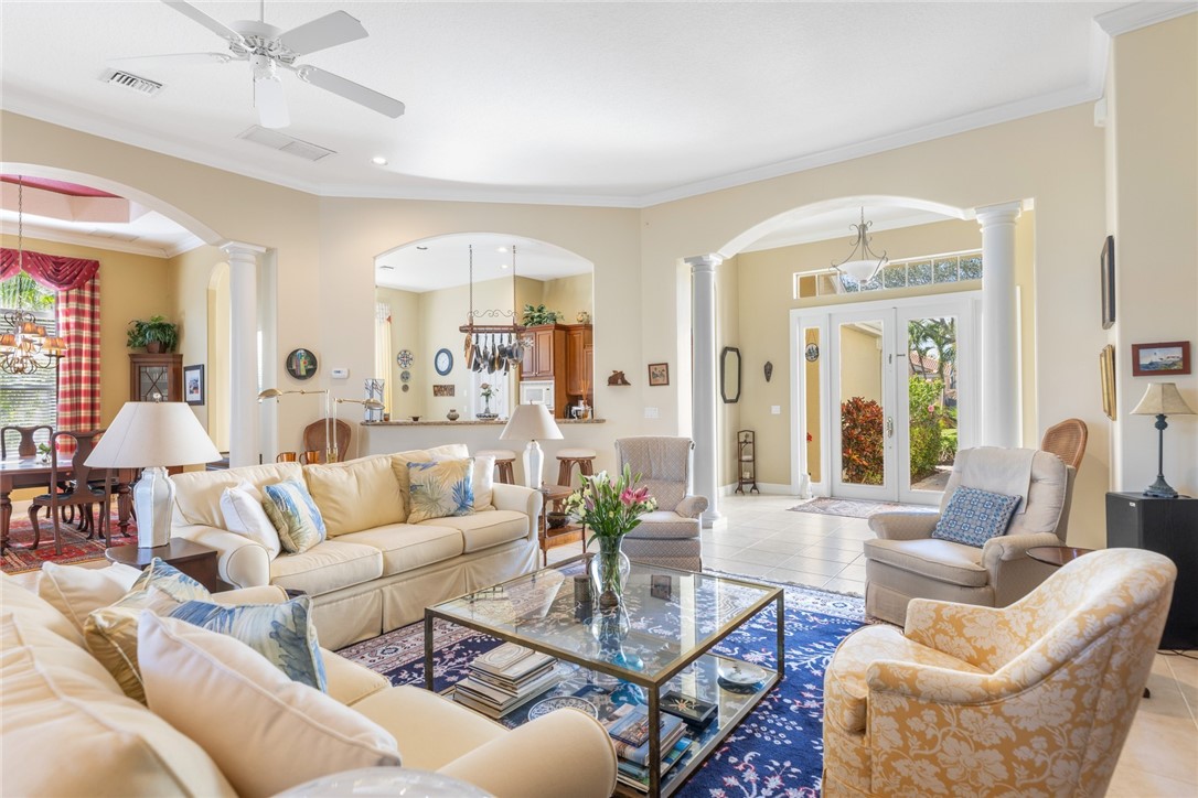 1389 W Island Club Square