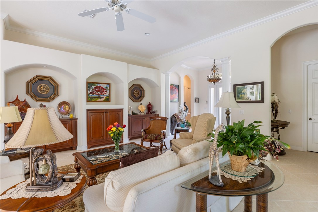 1361 W Island Club Square