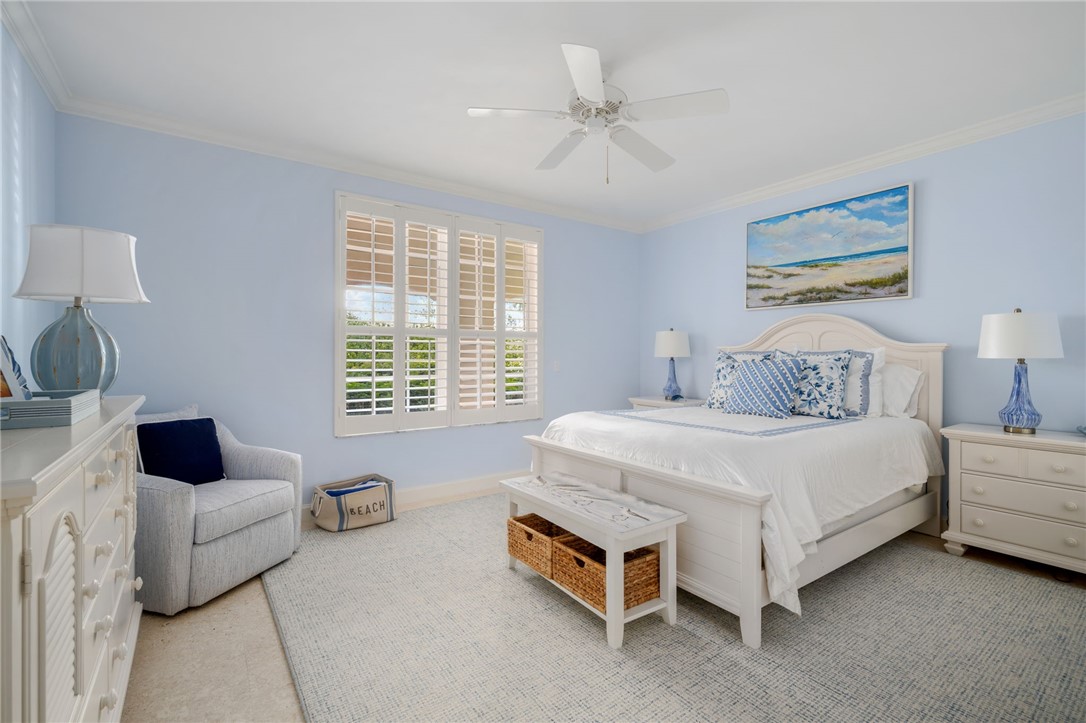 1250 W Southwinds Boulevard 117