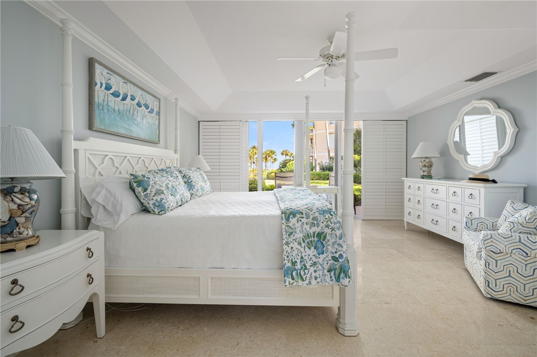 1250 W Southwinds Boulevard 117