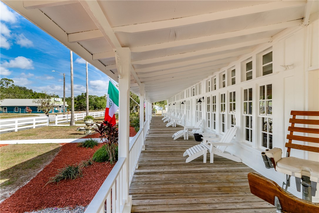 107 N Broadway Street