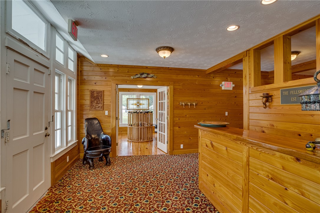 107 N Broadway Street