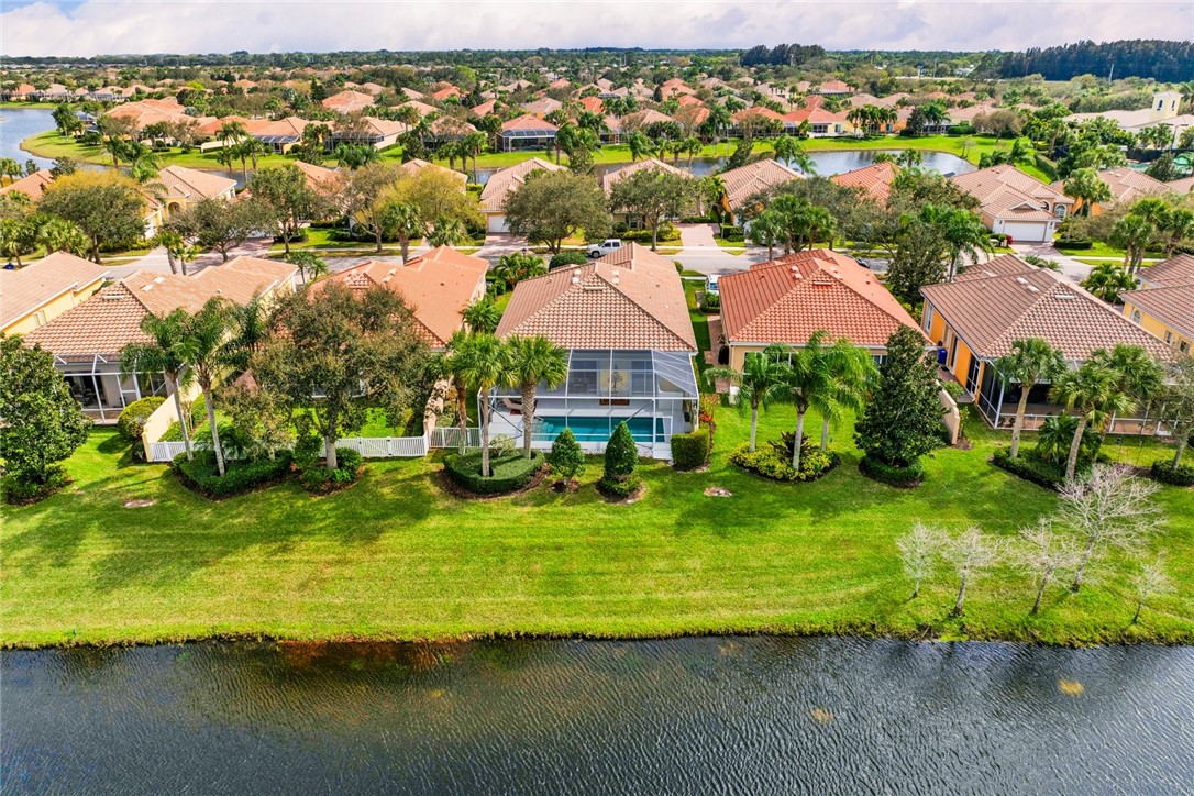 5282 Eleuthra Circle