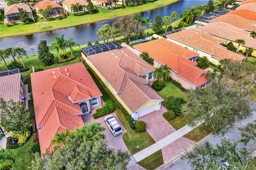 5282 Eleuthra Circle