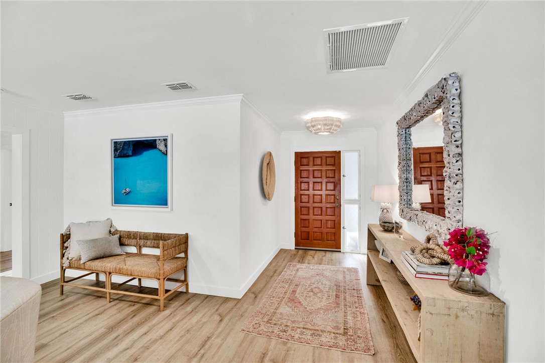 1830 E Sandpiper Road