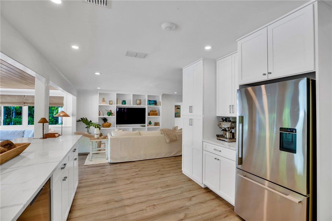 1830 E Sandpiper Road