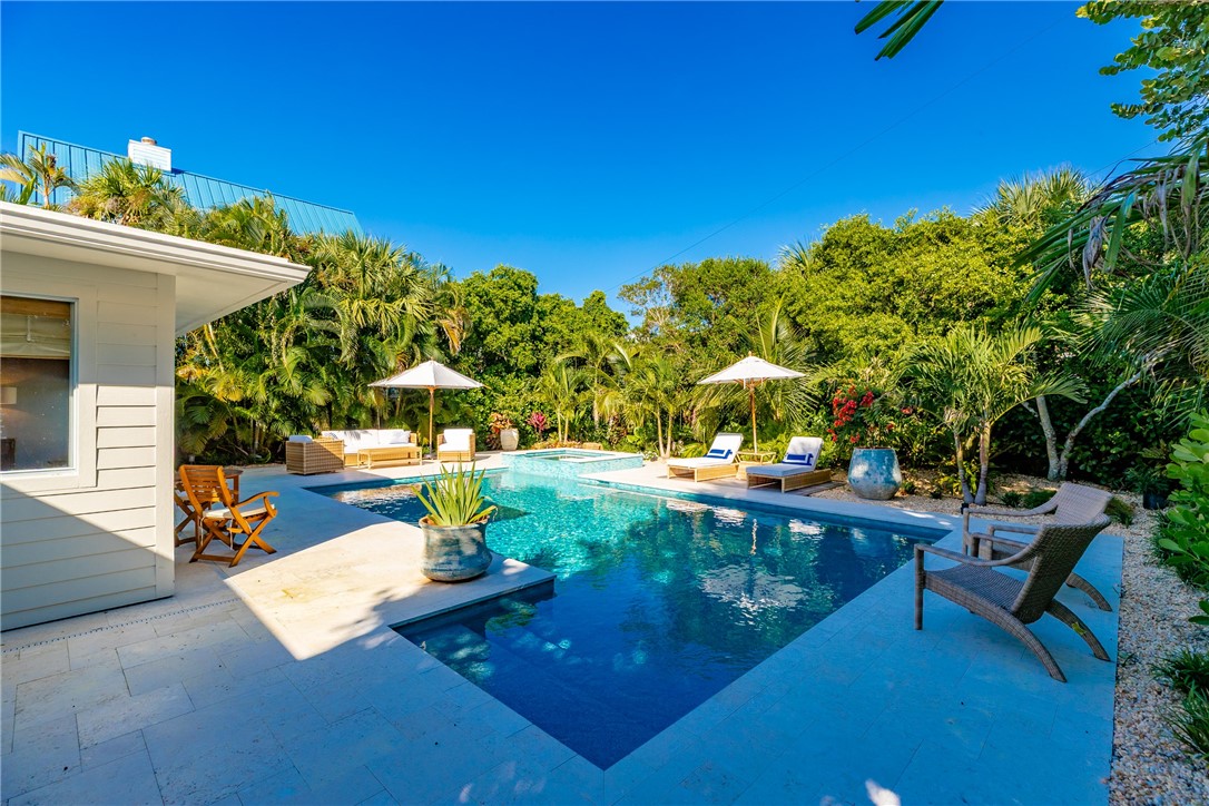 1830 E Sandpiper Road