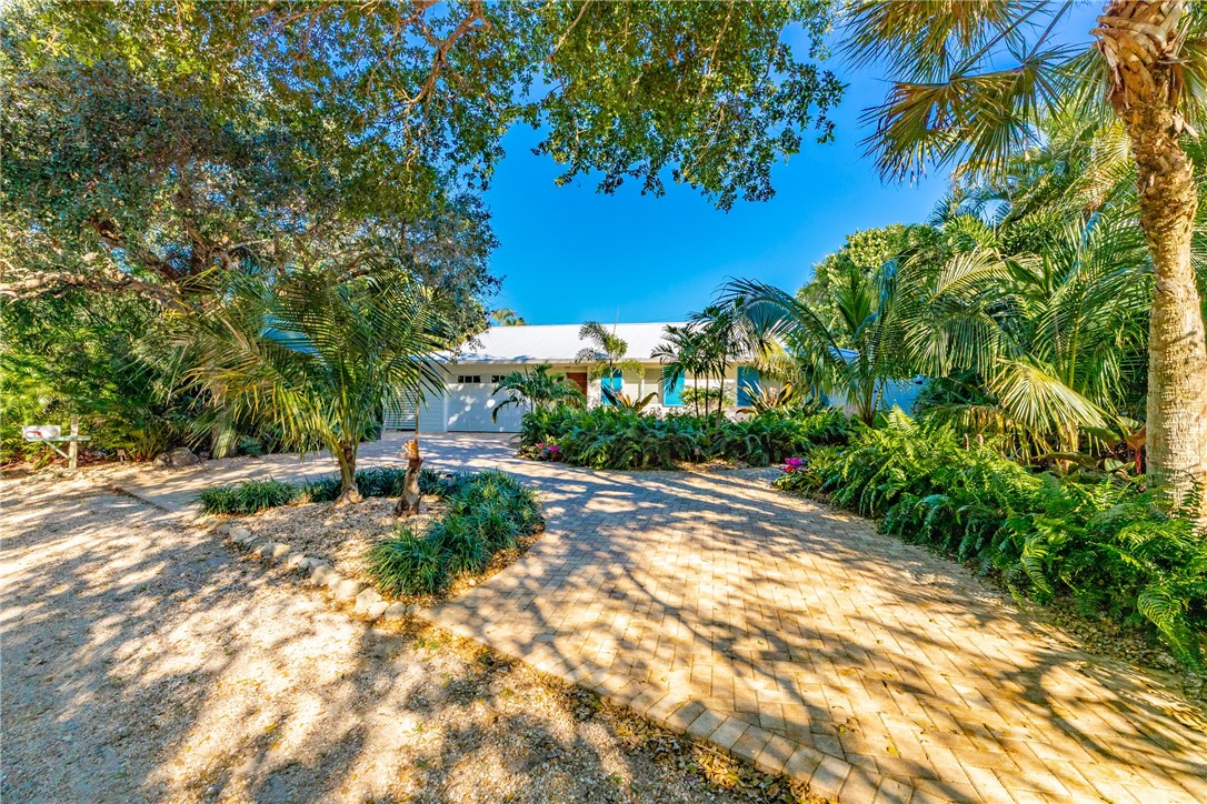 1830 E Sandpiper Road